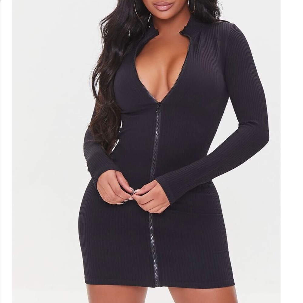 ❌SOLD ON DEPOP❌// NWT - H&M Divided Zip-Front Mini Dress Black XS Long Sleeve